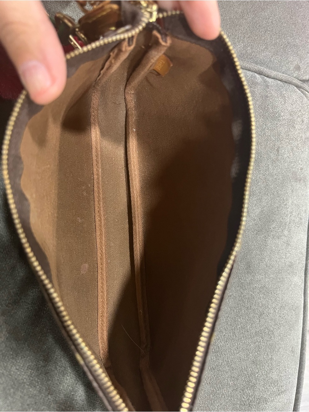 Louis Vuitton Pochette - Picture 6 of 7